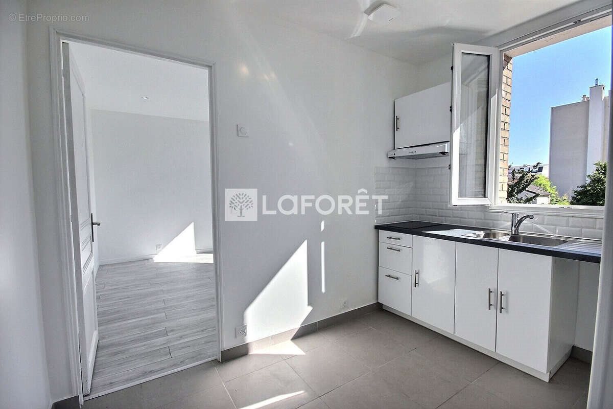 Appartement à vendre, 20m², Courbevoie