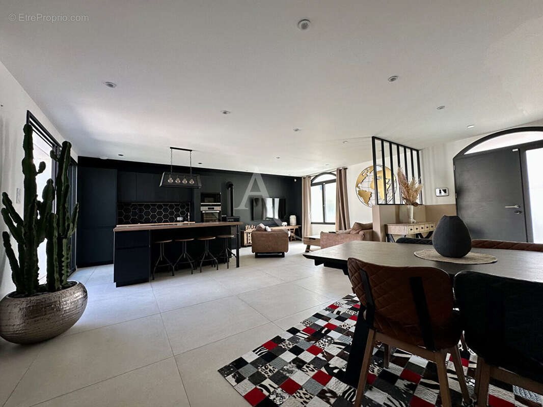 Maison à vendre, 124m², Saint-Gilles-Croix-de-Vie