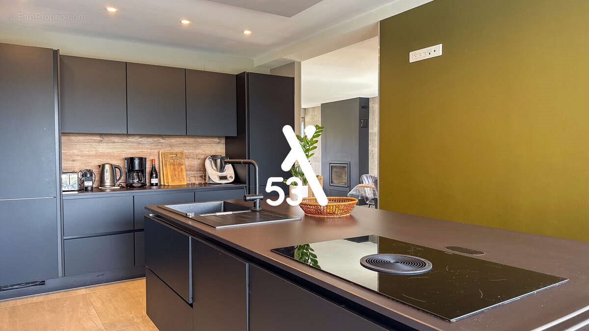 Maison à vendre, 207m², Saint-Hilaire-Cottes