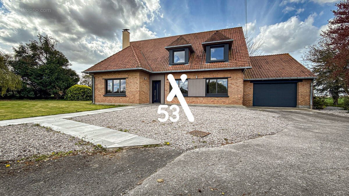 Maison à vendre, 207m², Saint-Hilaire-Cottes