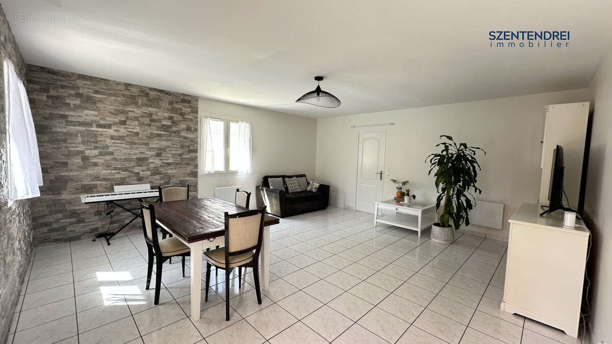 Maison à vendre, 102m², Lunel
