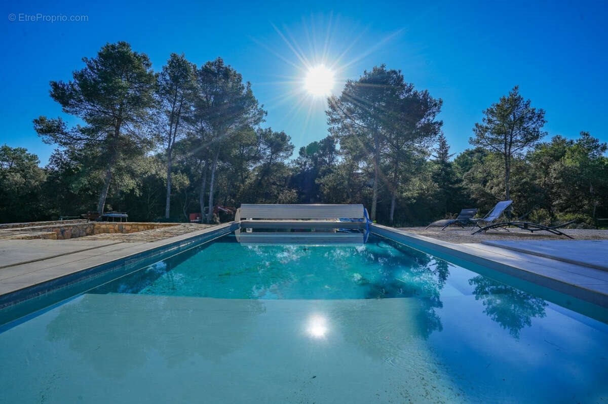 Maison à vendre, 199m², Nîmes