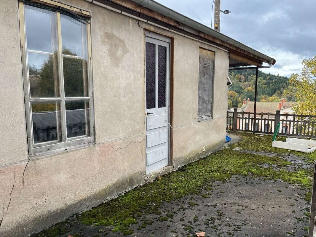 Appartement à vendre, 220m², Thizy