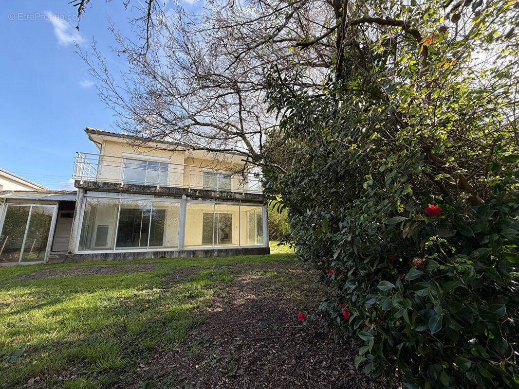 Maison à vendre, 145m², Saint-Médard-en-Jalles