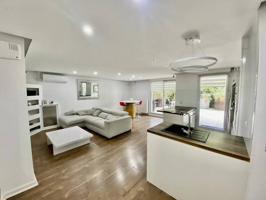 Appartement à vendre, 69m², Grenoble