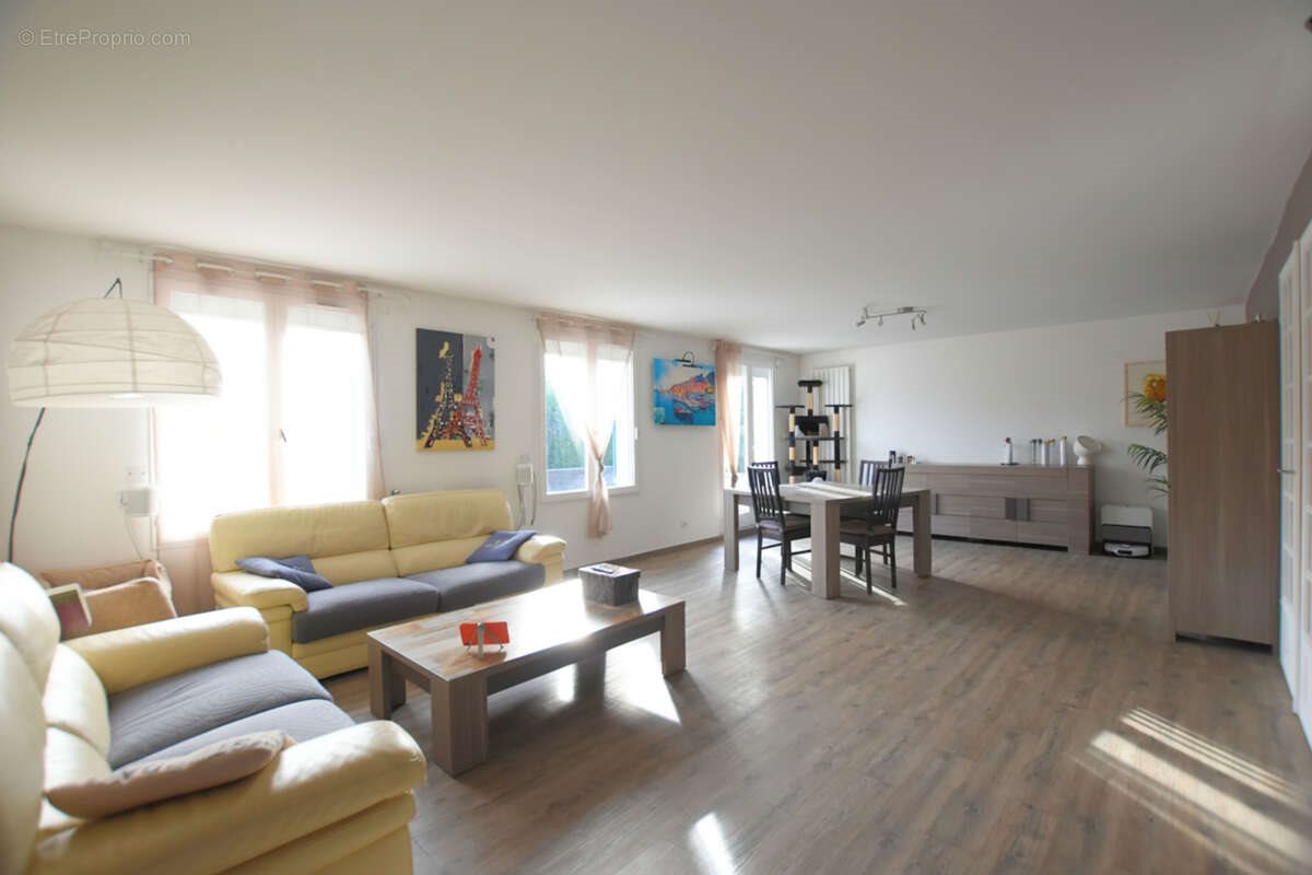 Maison à vendre, 122m², Guyancourt