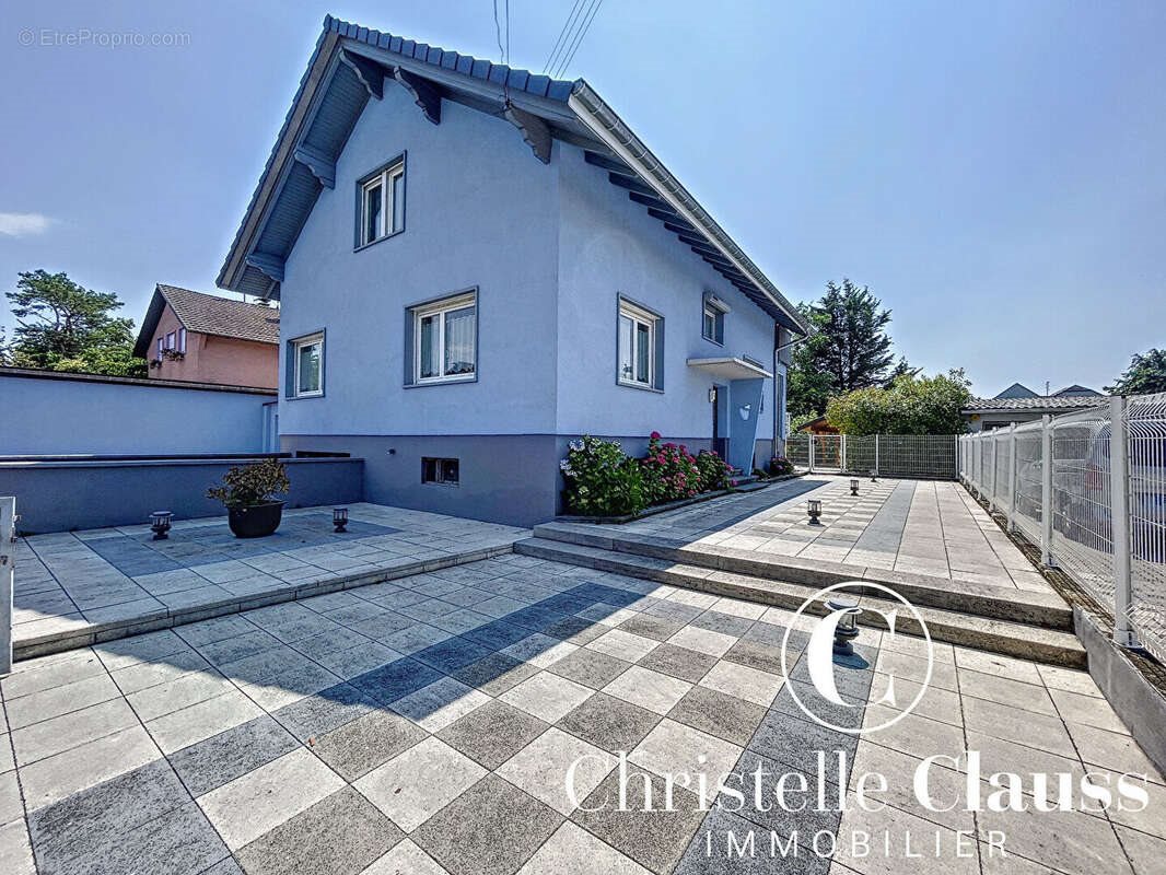 Maison à vendre, 185m², Hégenheim
