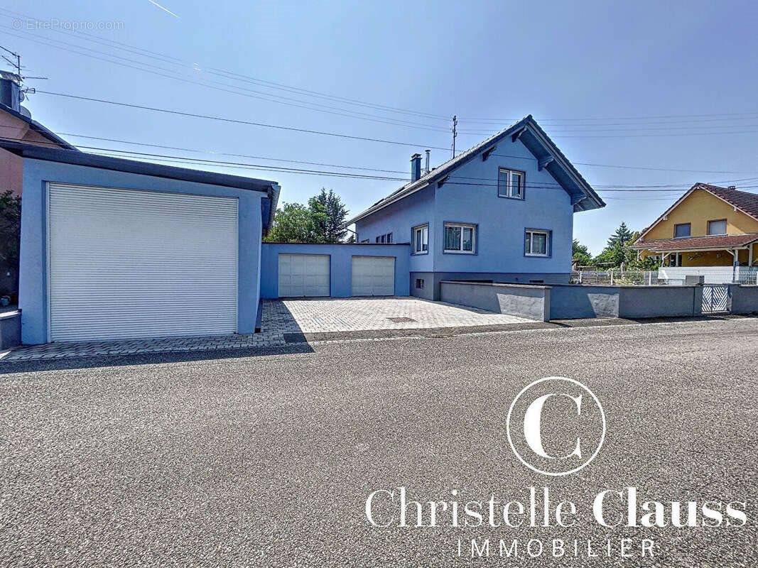 Maison à vendre, 185m², Hégenheim