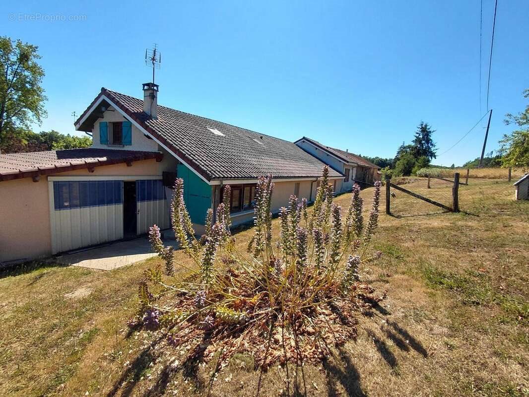 Maison à vendre, 200m², Saint-Saud-Lacoussière