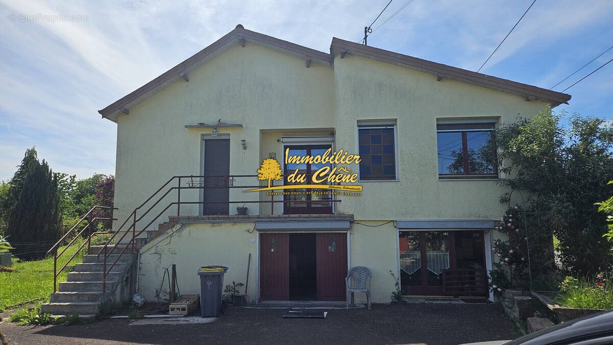 Maison à vendre, 102m², Luxeuil-les-Bains
