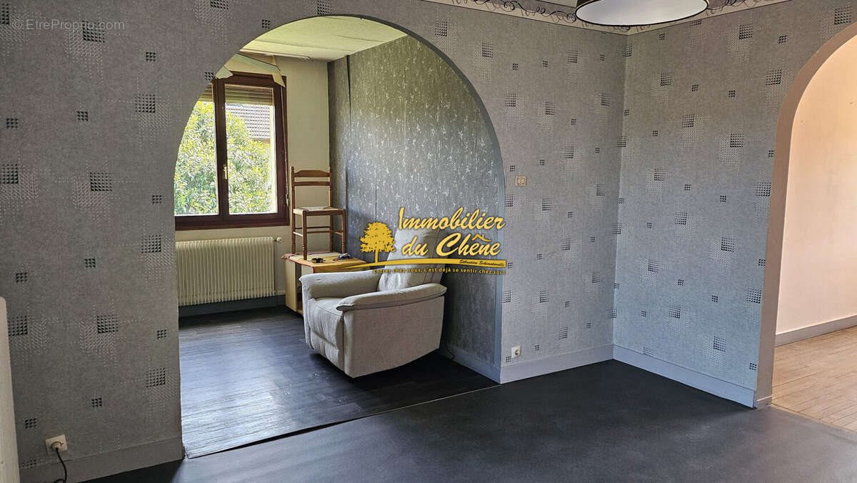 Maison à vendre, 102m², Luxeuil-les-Bains