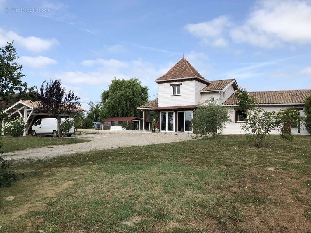 Maison à vendre, 178m², Puymiclan