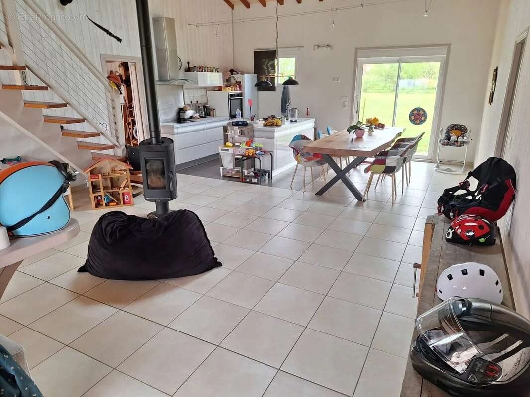 Maison à vendre, 178m², Puymiclan