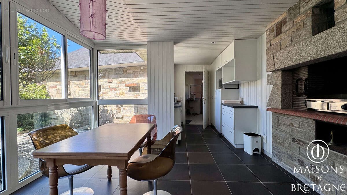Maison à vendre, 384m², Névez