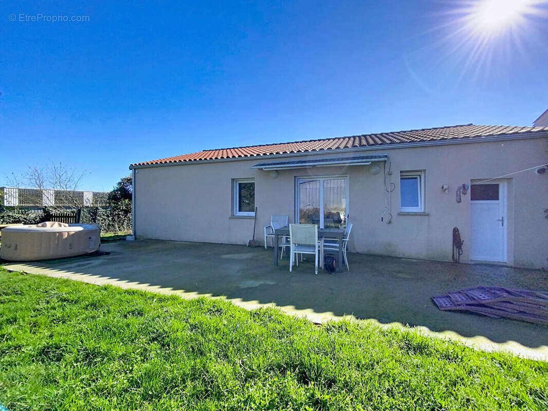 Maison à vendre, 80m², Maché