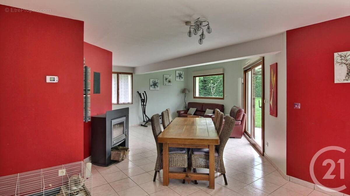 Maison à vendre, 133m², Thollon-les-Mémises