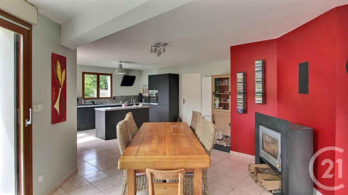 Maison à vendre, 133m², Thollon-les-Mémises