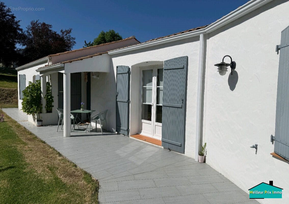 Maison à vendre, 118m², La Garnache