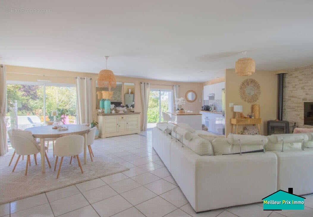 Maison à vendre, 118m², La Garnache