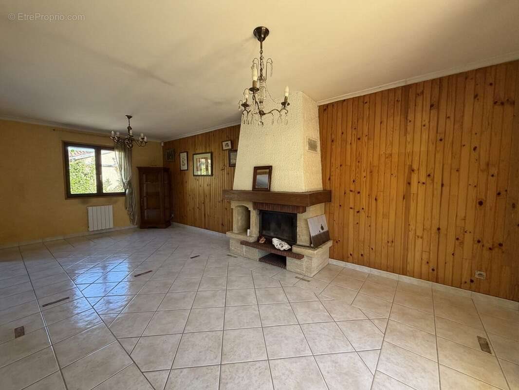 Maison à vendre, 123m², Arnas