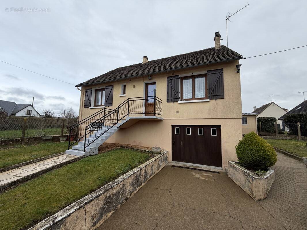 Maison à vendre, 74m², Maintenon