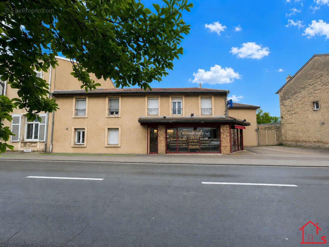 Appartement à vendre, 650m², Blénod-lès-Pont-à-Mousson