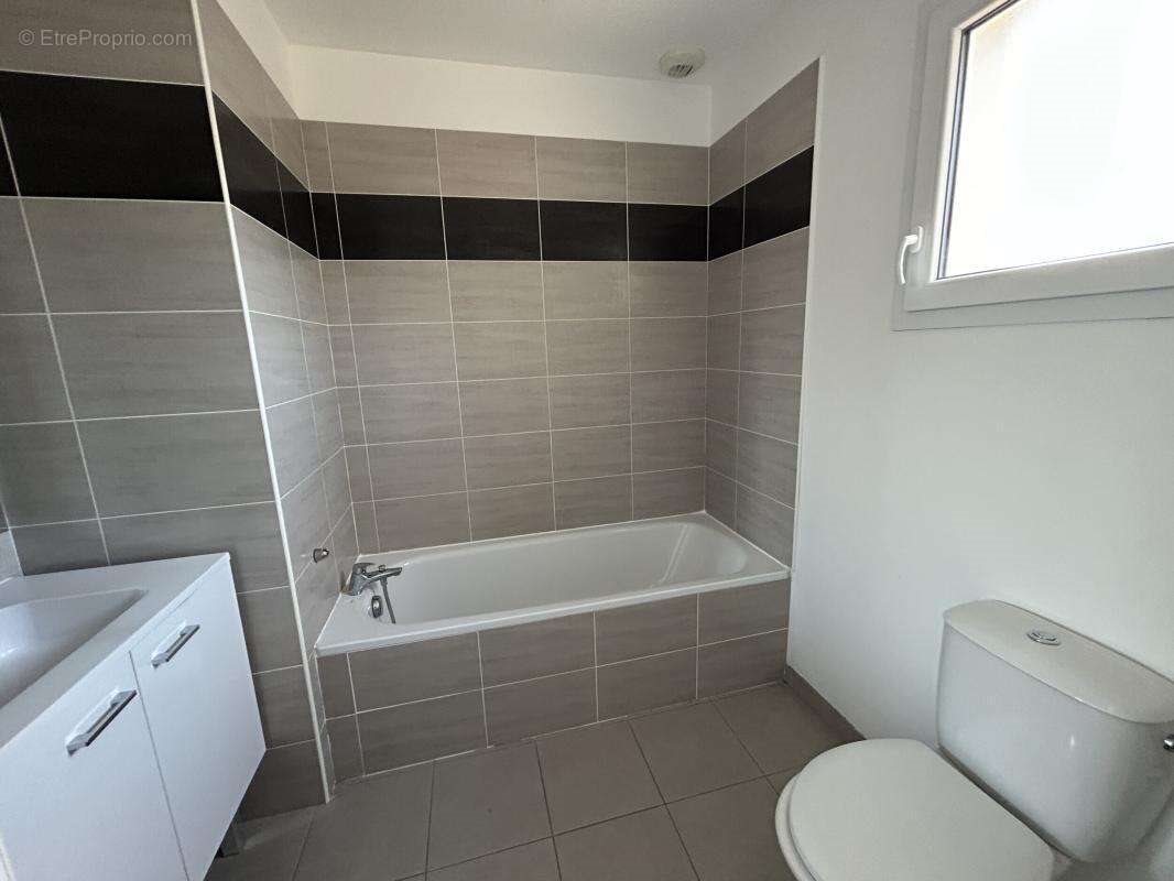 Maison à vendre, 70m², Cépet