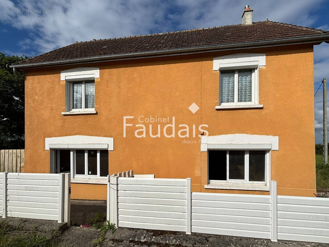 Maison à vendre, 103m², La Meauffe