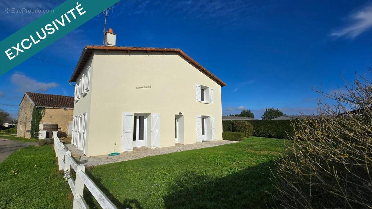 Maison à vendre, 110m², Leignes-sur-Fontaine