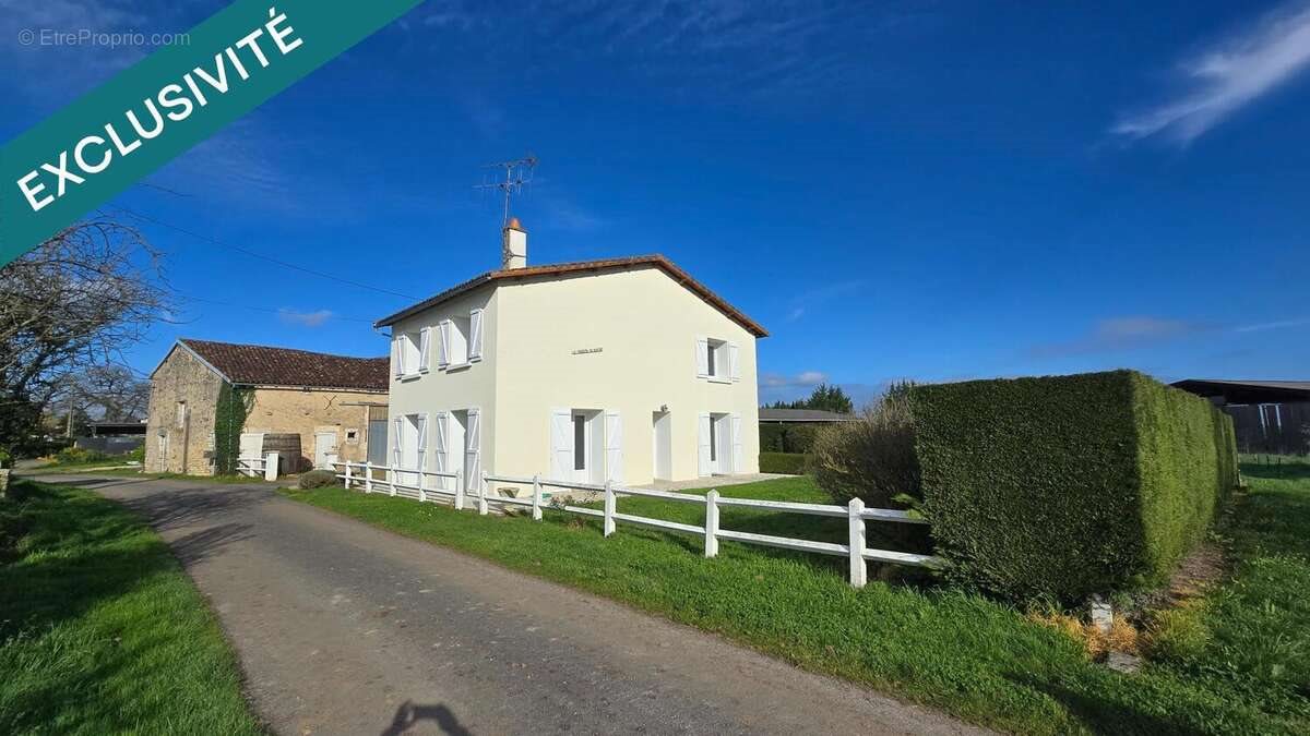 Maison à vendre, 110m², Leignes-sur-Fontaine