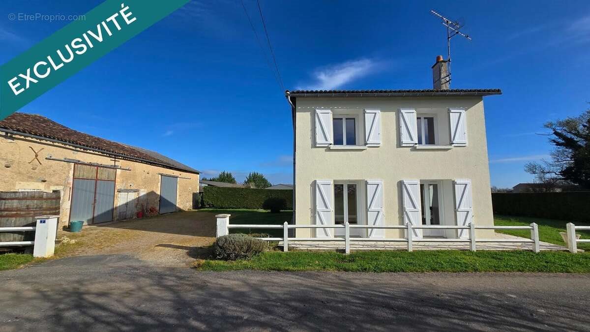 Maison à vendre, 110m², Leignes-sur-Fontaine