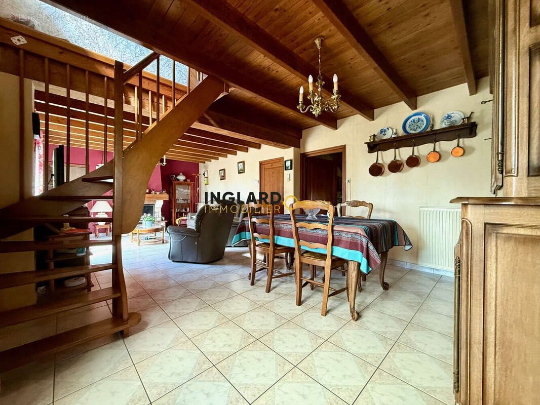 Maison à vendre, 145m², Saint-Folquin