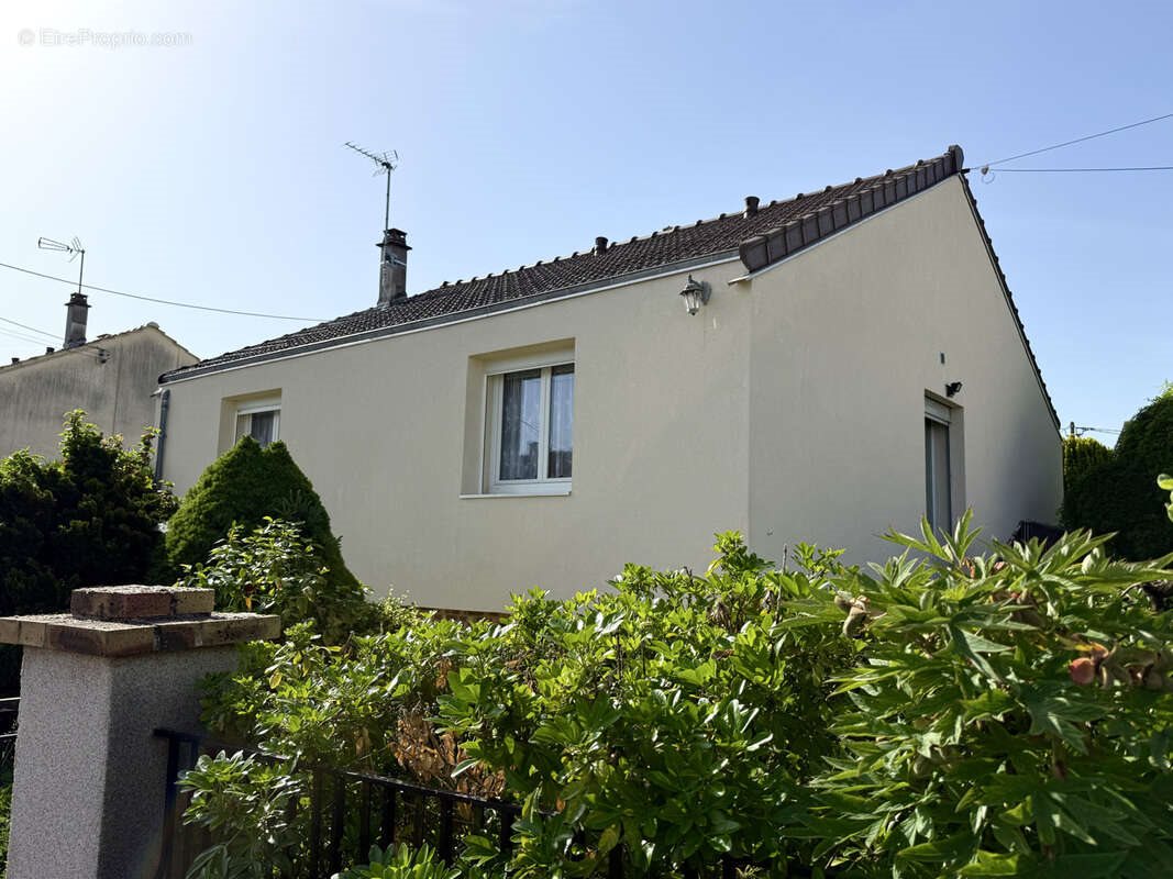 Maison à vendre, 76m², Belleu