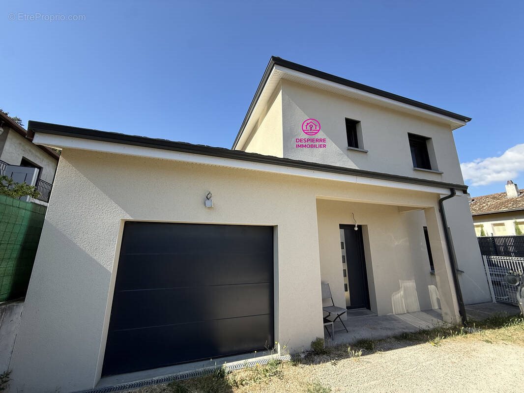 Maison à vendre, 100m², Salaise-sur-Sanne