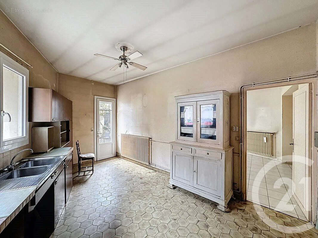 Maison à vendre, 180m², Auch