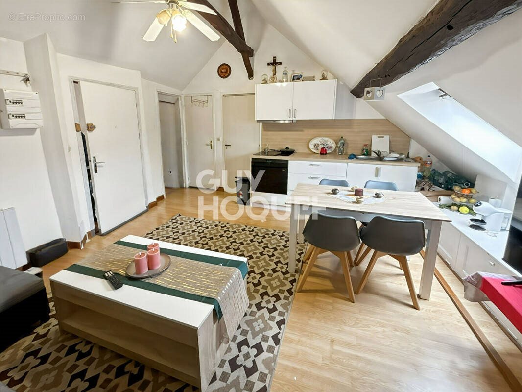 Appartement à vendre, 29m², Fontenay-Trésigny