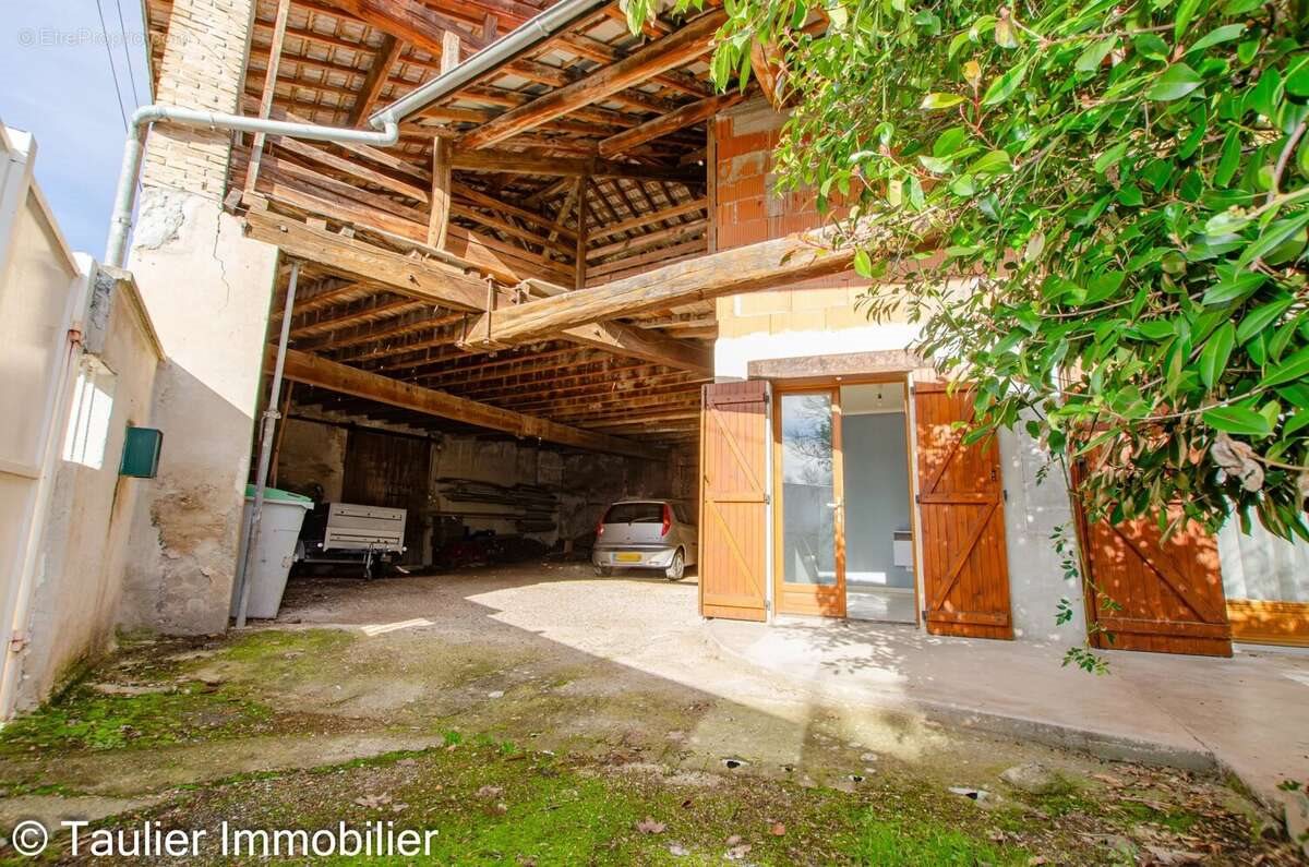 Maison à vendre, 155m², Chatte
