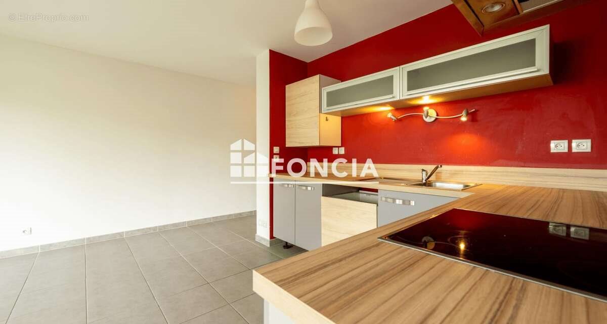 Appartement à vendre, 65m², Cruseilles