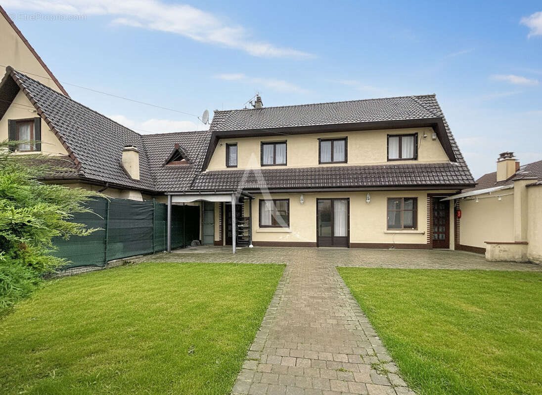 Maison à vendre, 151m², Bobigny