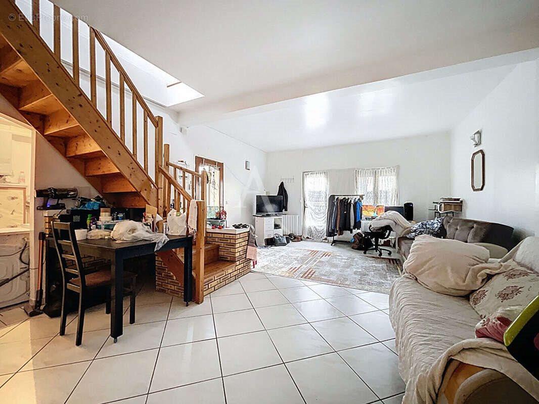 Maison à vendre, 151m², Bobigny