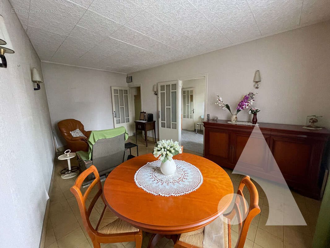 Maison à vendre, 251m², Pierrefonds