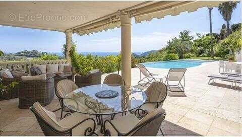 Maison à vendre, 297m², Mandelieu-la-Napoule