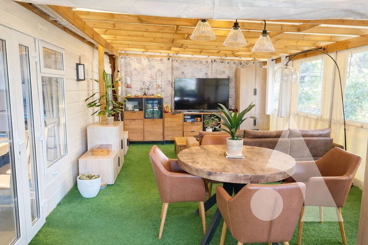 Maison à vendre, 42m², Puget-sur-Argens