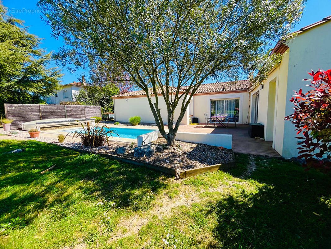 Maison à vendre, 190m², Pujols