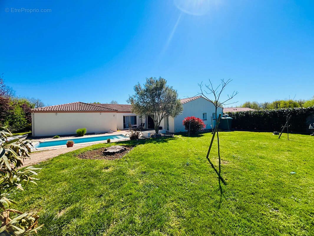 Maison à vendre, 190m², Pujols