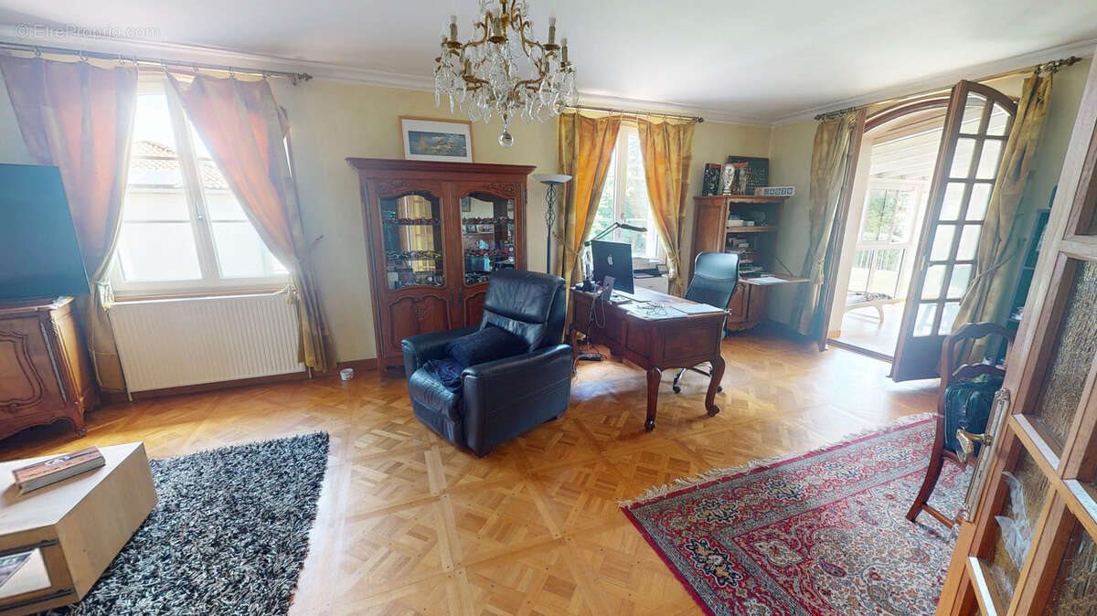Maison à vendre, 238m², Brives-Charensac