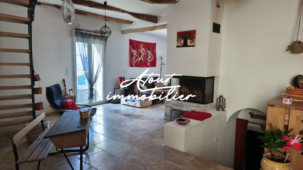 Maison à vendre, 140m², Gabian