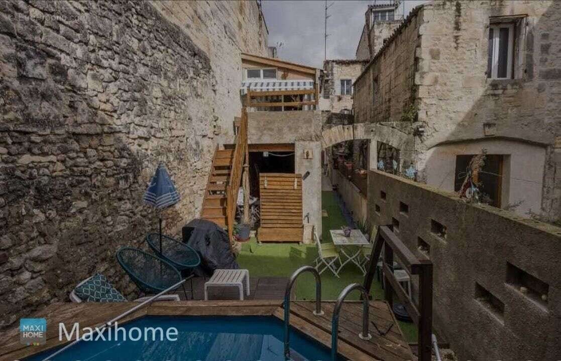 Maison à vendre, 197m², Beaucaire