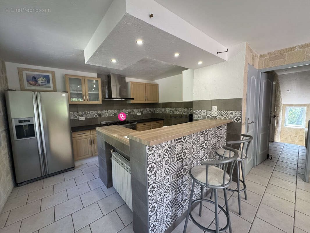 Maison à vendre, 150m², Saint-Parthem