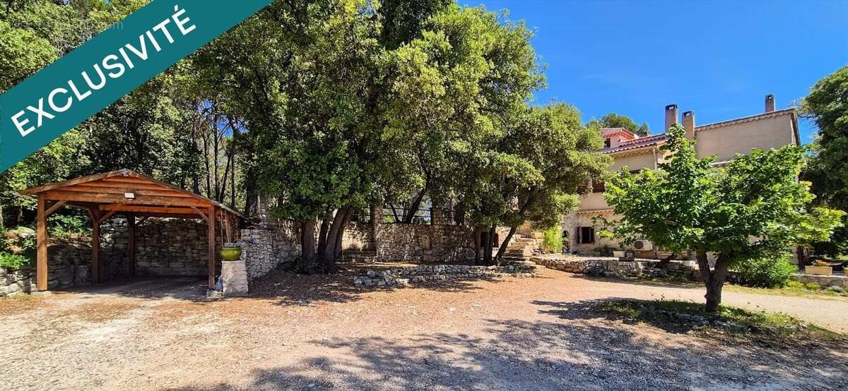 Maison à vendre, 177m², Eguilles